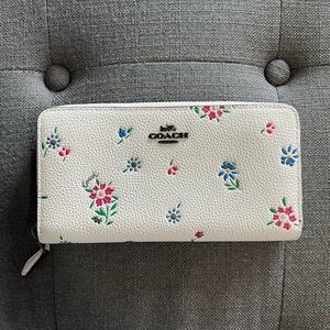 Coach Wallet in Wildflower Print